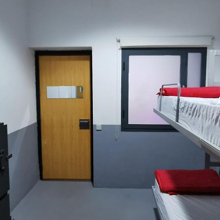 Traveller Box Hostel Sevilla Eksteriør billede