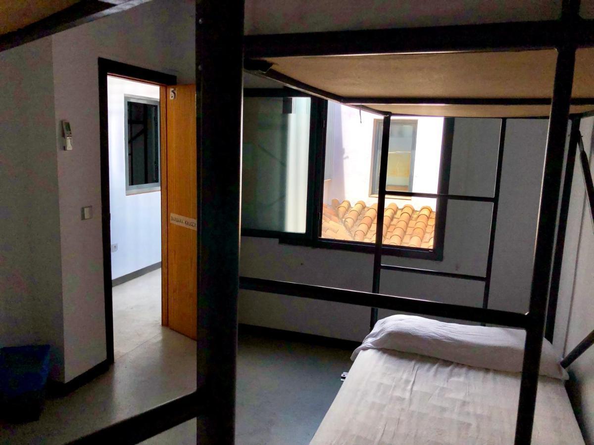 Traveller Box Hostel Sevilla Eksteriør billede