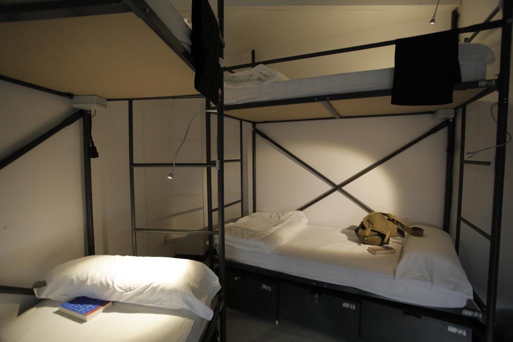 Traveller Box Hostel Sevilla Værelse billede